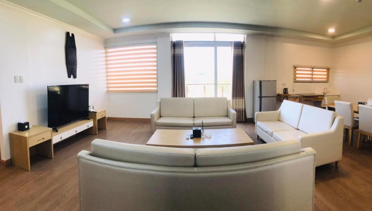 Punta Clark Hotel Clark Field Экстерьер фото